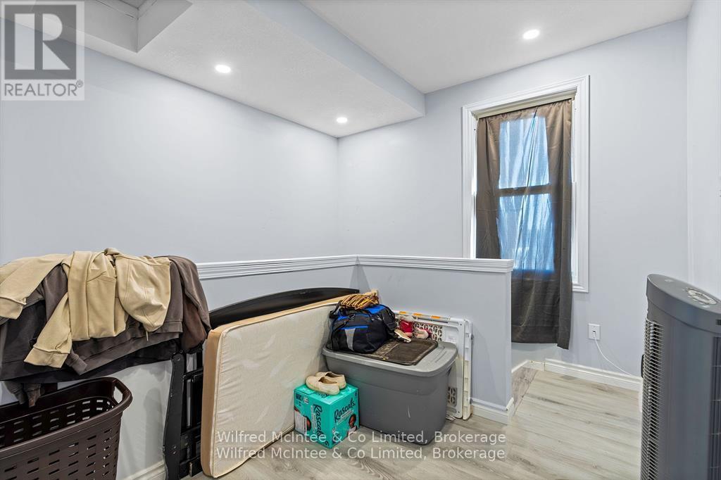 4 Elora Street N, Minto, Ontario  N0G 1Z0 - Photo 15 - X12271293