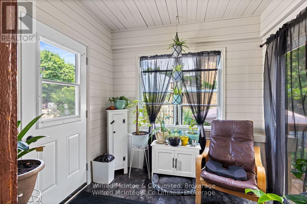 4 Elora Street N, Minto, Ontario  N0G 1Z0 - Photo 17 - X12271293