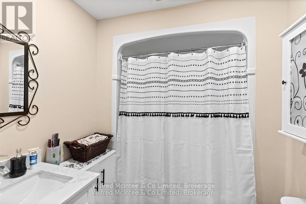 4 Elora Street N, Minto, Ontario  N0G 1Z0 - Photo 21 - X12271293