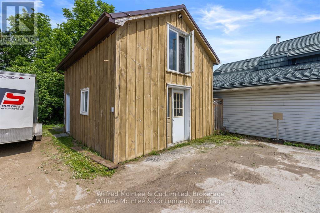 4 Elora Street N, Minto, Ontario  N0G 1Z0 - Photo 36 - X12271293