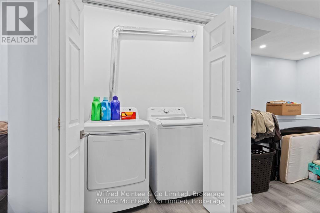 4 Elora Street N, Minto, Ontario  N0G 1Z0 - Photo 9 - X12271293
