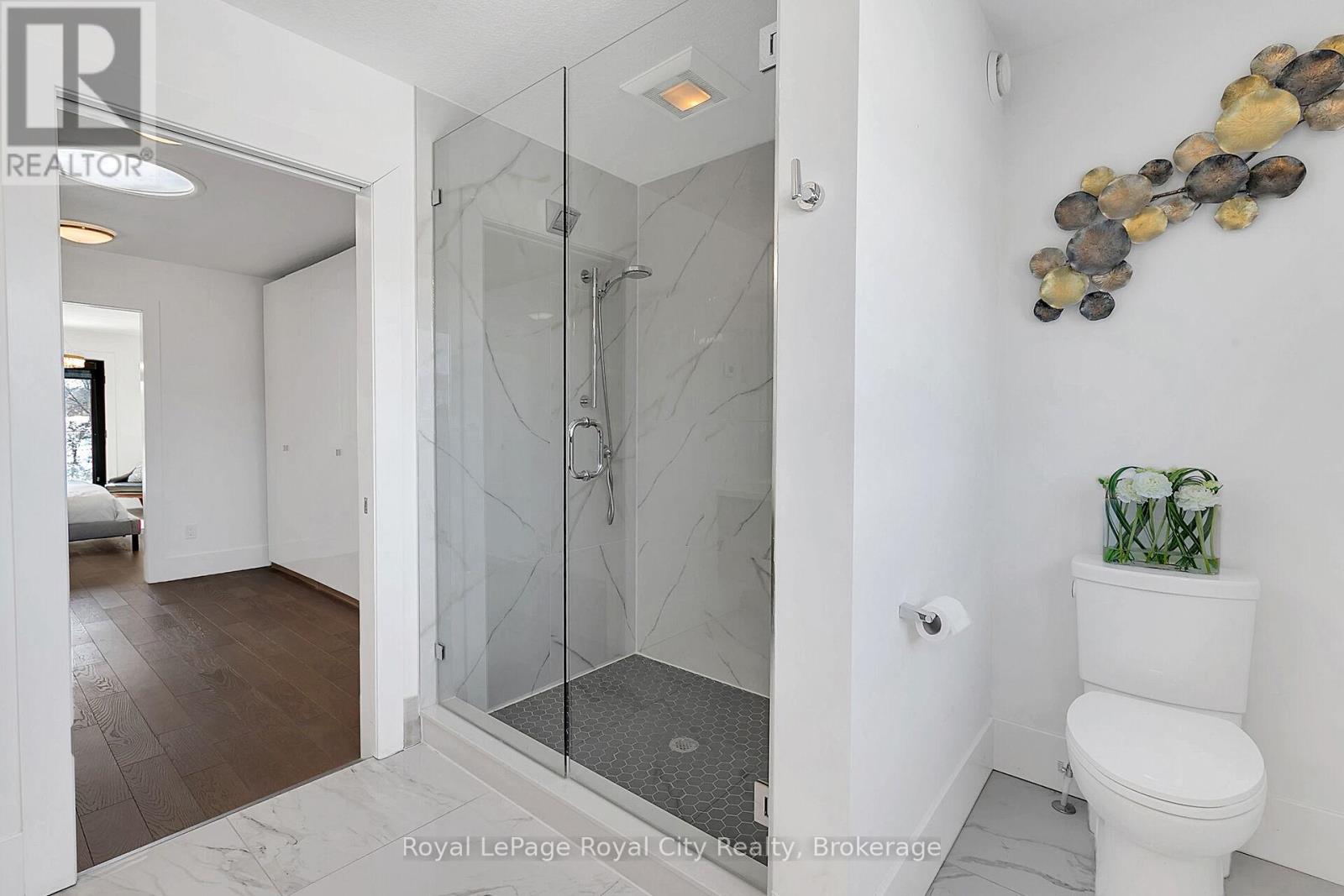 303 Gosling Gardens, Guelph, Ontario  N1L 0M1 - Photo 22 - X12271416
