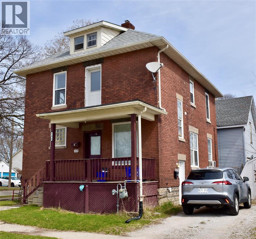 104 Forsyth Street, Sarnia, Ontario  N7T 3A7 - Photo 2 - 25017325