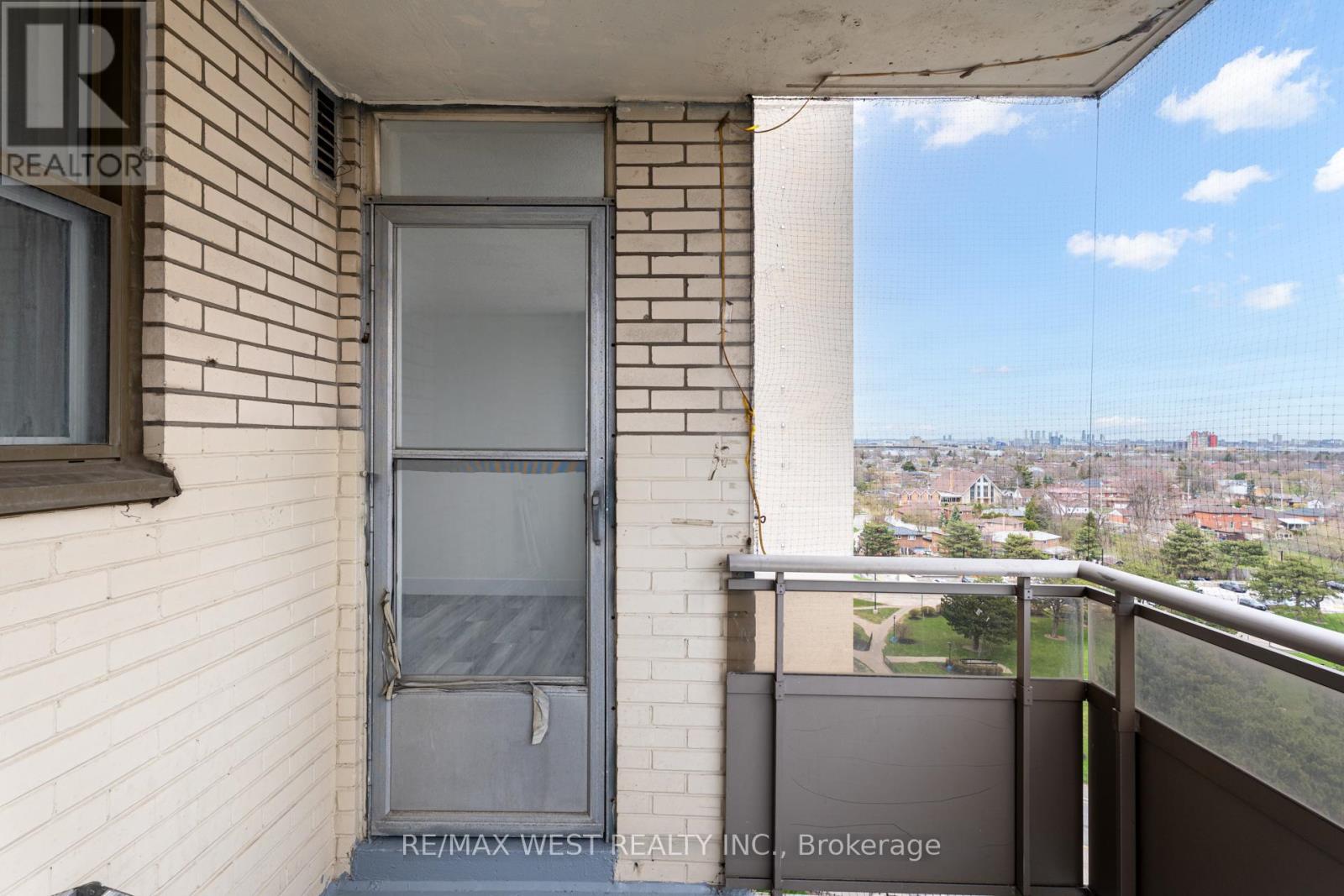 1013 - 390 Dixon Road, Toronto (Kingsview Village-The Westway), Ontario  M9R 1T4 - Photo 42 - W12271258