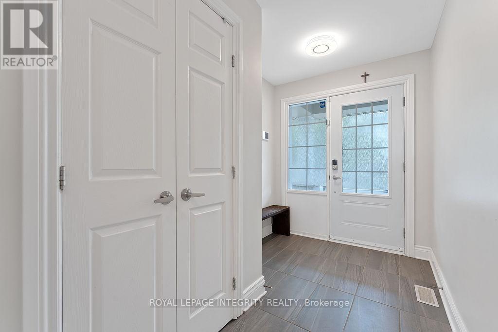 Property at 15 PEEVER PLACE image 4