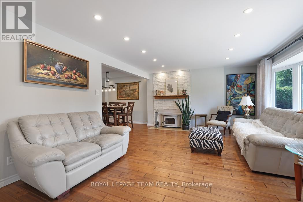 Property at 807 MAPLECREST AVENUE image 5