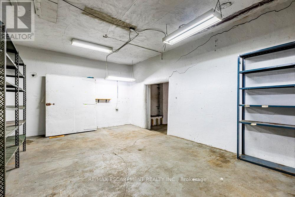 955 Barton Street E, Hamilton (Crown Point), Ontario  L8L 3C4 - Photo 10 - X12271290