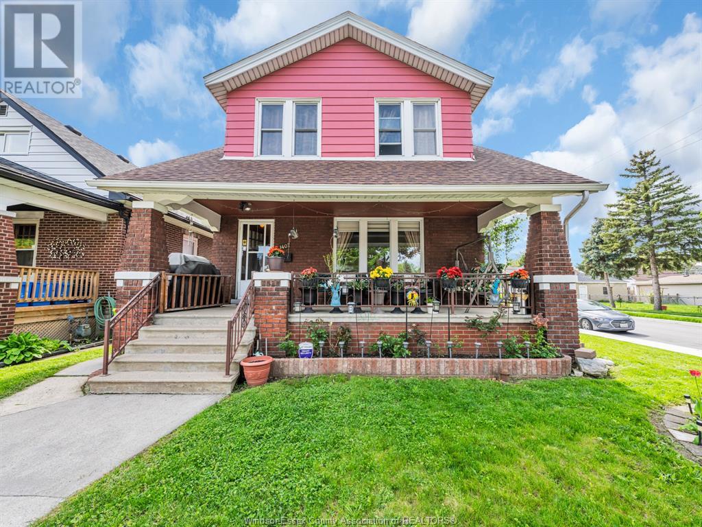 Property at 1407 HALL image 2