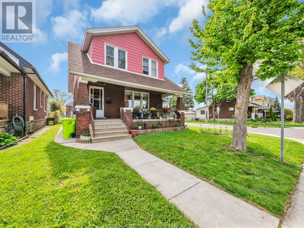 Property at 1407 HALL image 4