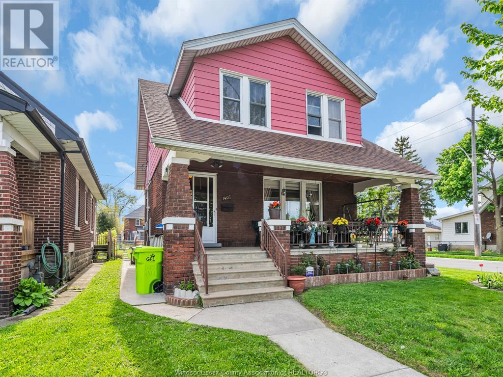 Property at 1407 HALL image 5