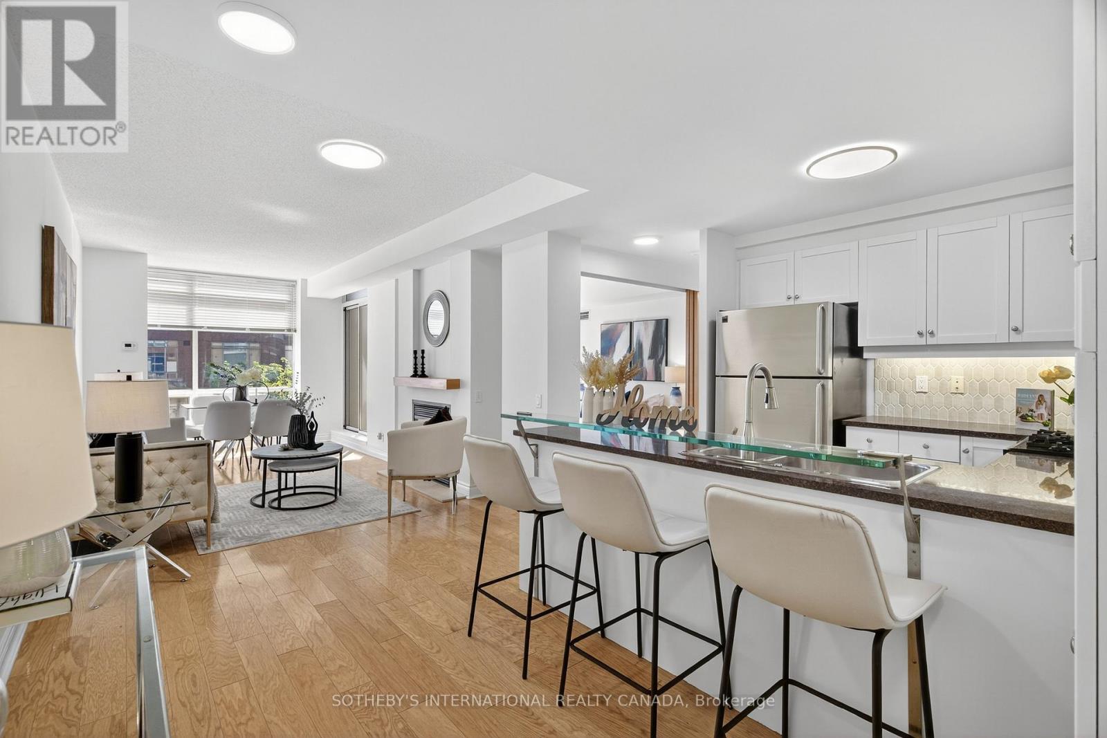 405w - 500 Queens Quay W, Toronto, Ontario  M5V 3K8 - Photo 2 - C12271281