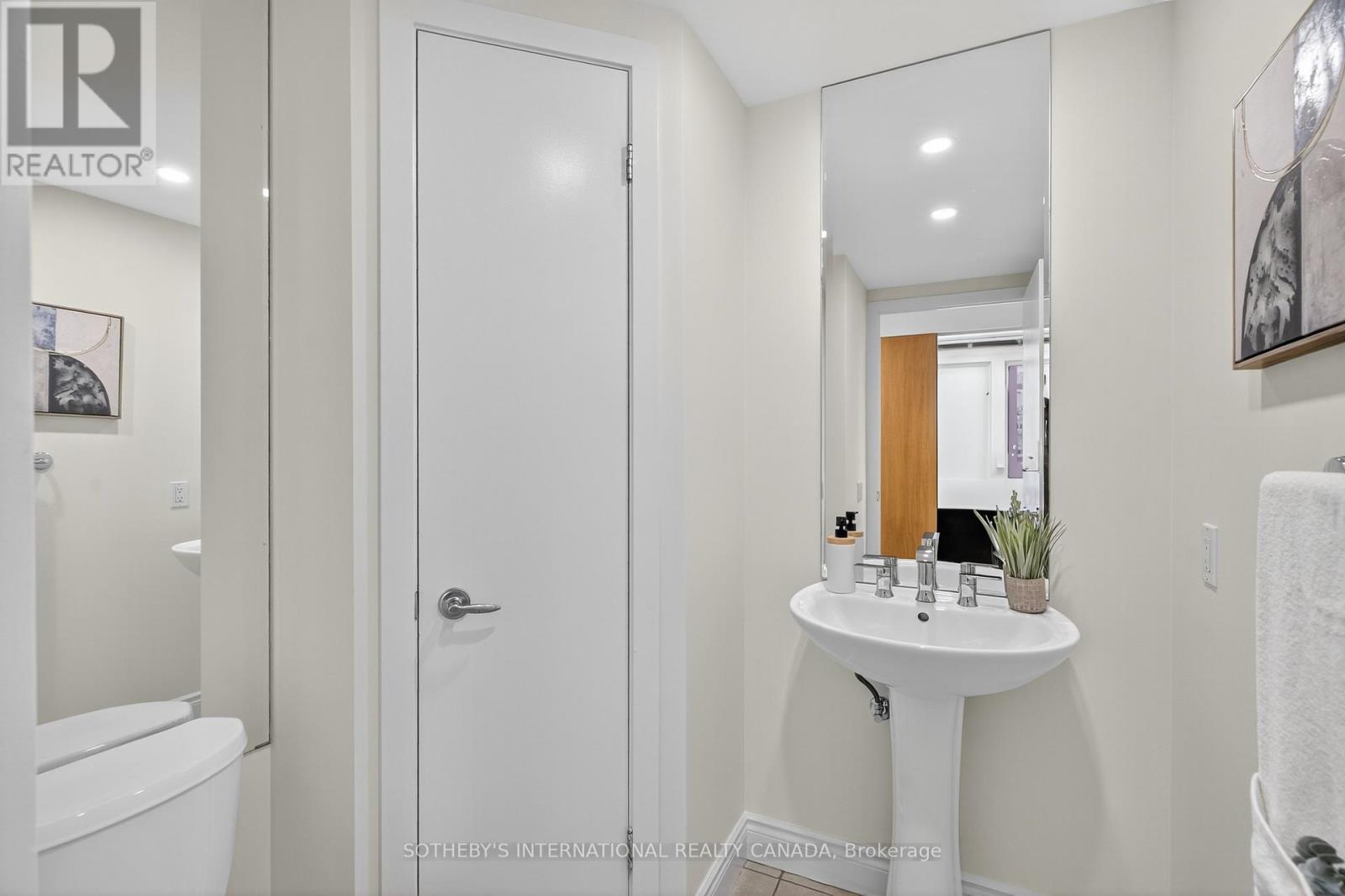 405w - 500 Queens Quay W, Toronto, Ontario  M5V 3K8 - Photo 23 - C12271281