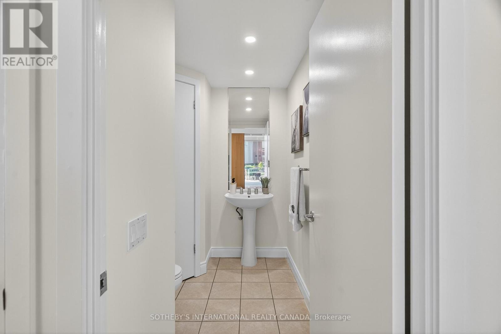 405w - 500 Queens Quay W, Toronto, Ontario  M5V 3K8 - Photo 22 - C12271281