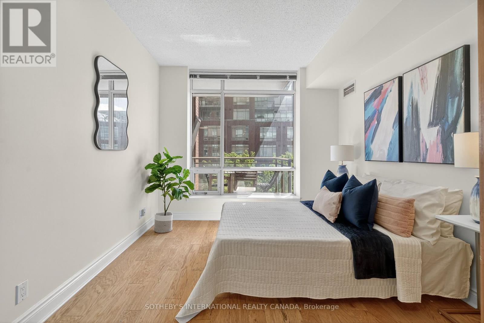 405w - 500 Queens Quay W, Toronto, Ontario  M5V 3K8 - Photo 19 - C12271281