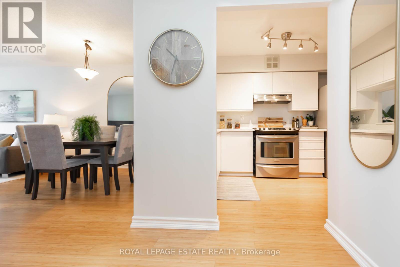 604 - 4 Park Vista Drive, Toronto (O'connor-Parkview), Ontario  M4B 3M8 - Photo 13 - E12271421
