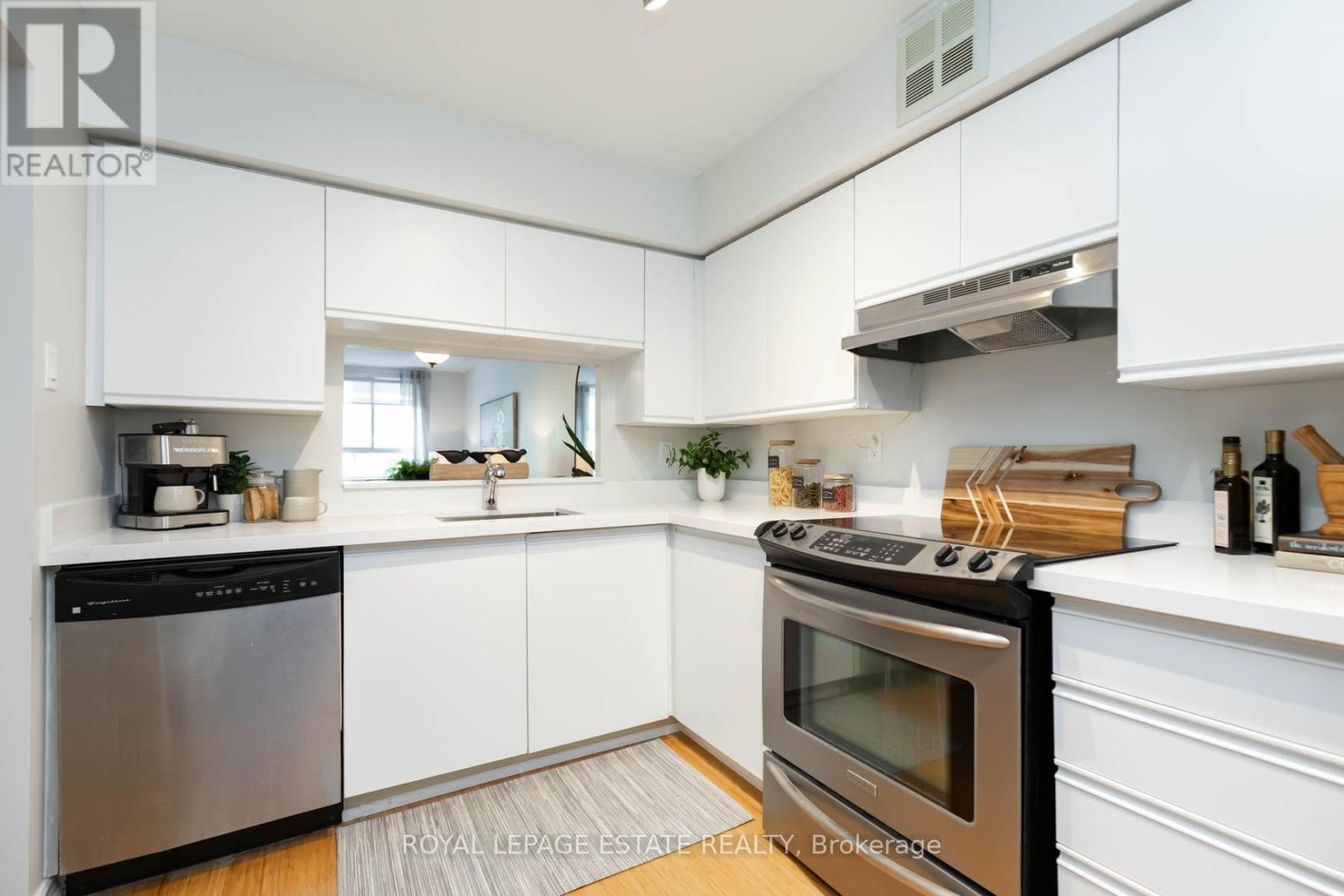 604 - 4 Park Vista Drive, Toronto (O'connor-Parkview), Ontario  M4B 3M8 - Photo 15 - E12271421