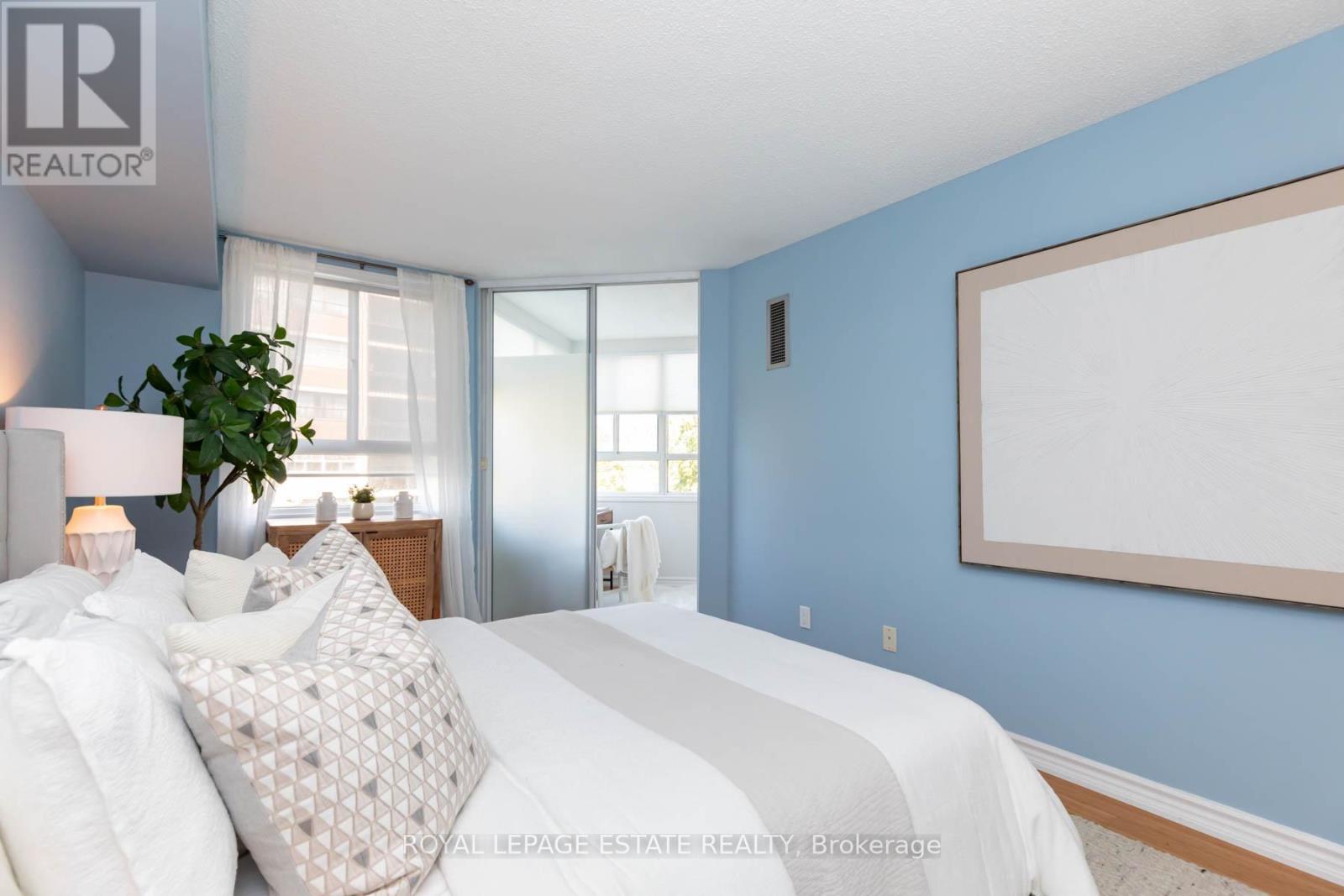 604 - 4 Park Vista Drive, Toronto (O'connor-Parkview), Ontario  M4B 3M8 - Photo 21 - E12271421