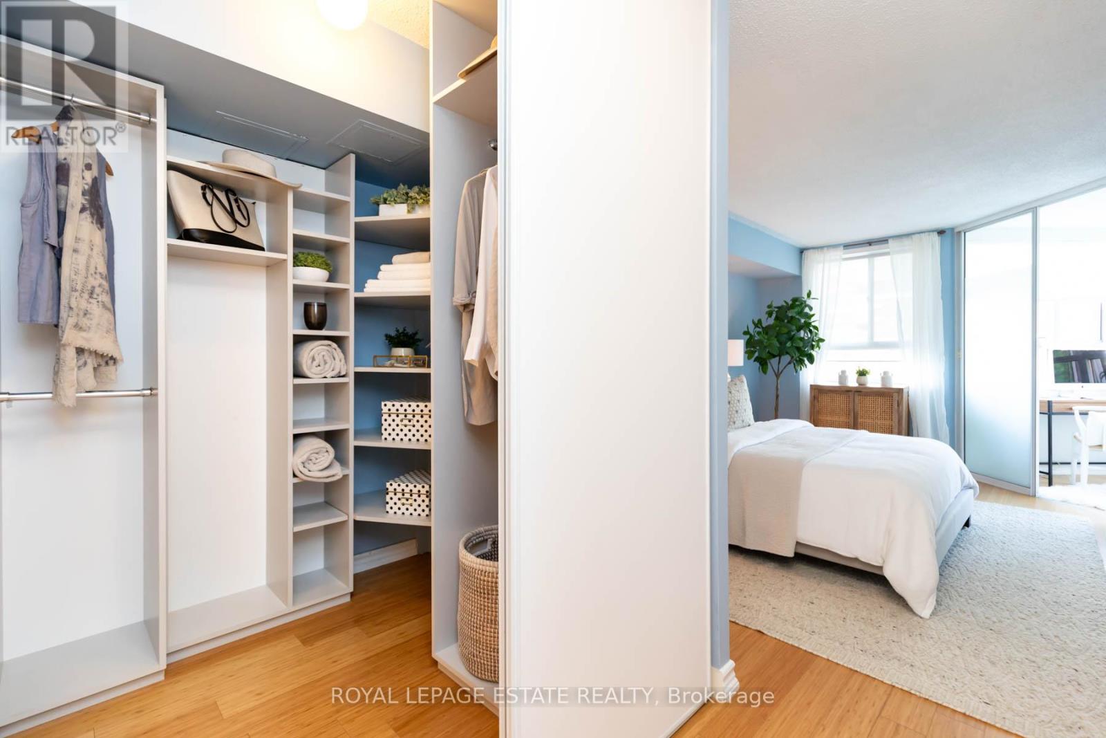 604 - 4 Park Vista Drive, Toronto (O'connor-Parkview), Ontario  M4B 3M8 - Photo 22 - E12271421