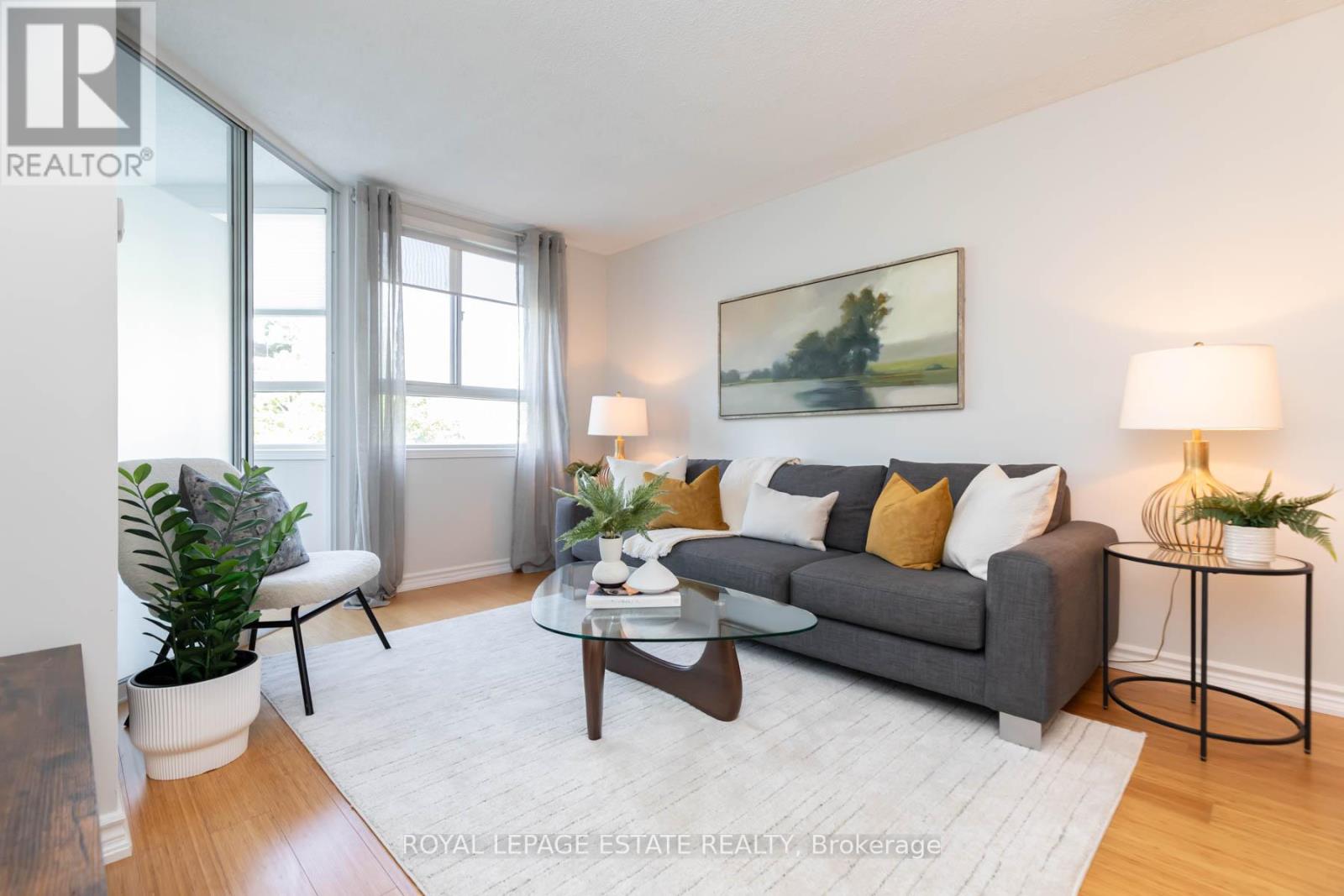 604 - 4 Park Vista Drive, Toronto (O'connor-Parkview), Ontario  M4B 3M8 - Photo 8 - E12271421