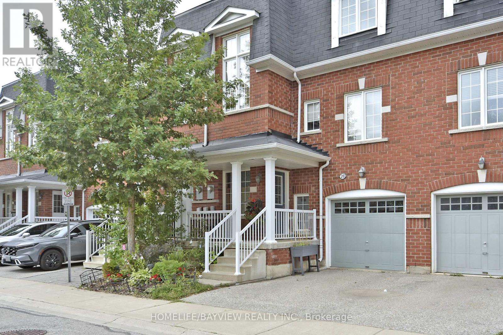 Property at 20 - 15 OLD COLONY ROAD image 2