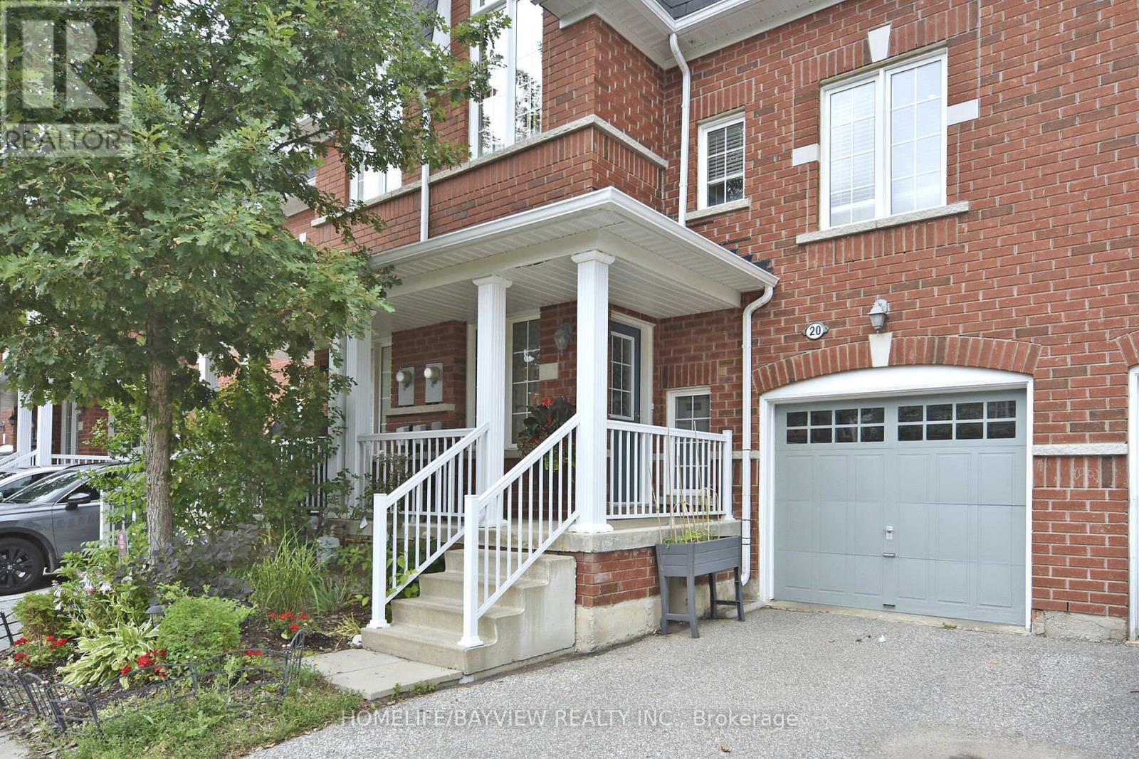 Property at 20 - 15 OLD COLONY ROAD image 3