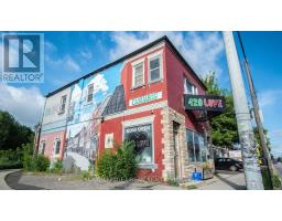 976 MAIN STREET E, Hamilton, Ontario