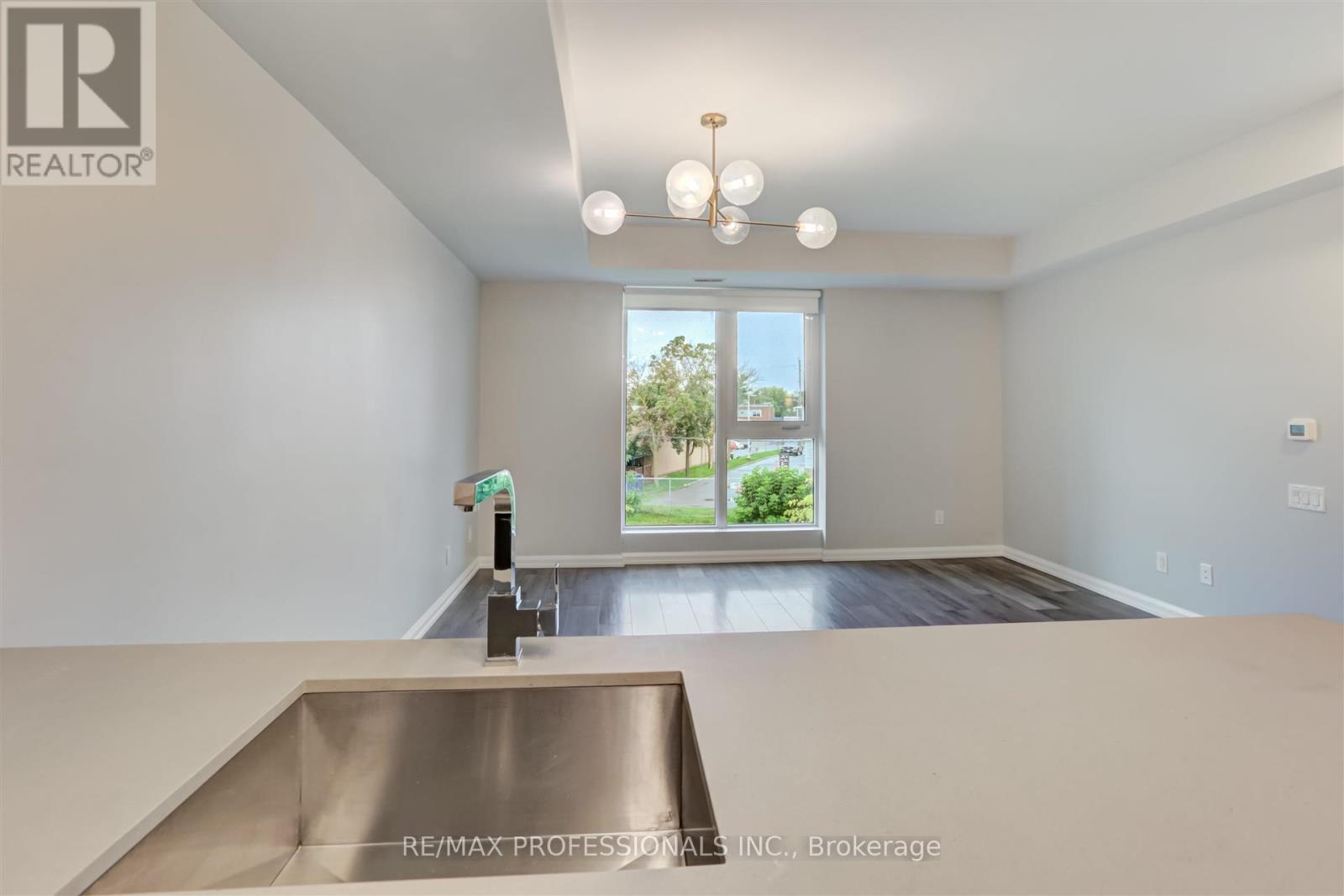 Th3 - 10 Brin Drive, Toronto, Ontario  M8X 0B3 - Photo 17 - W12271326