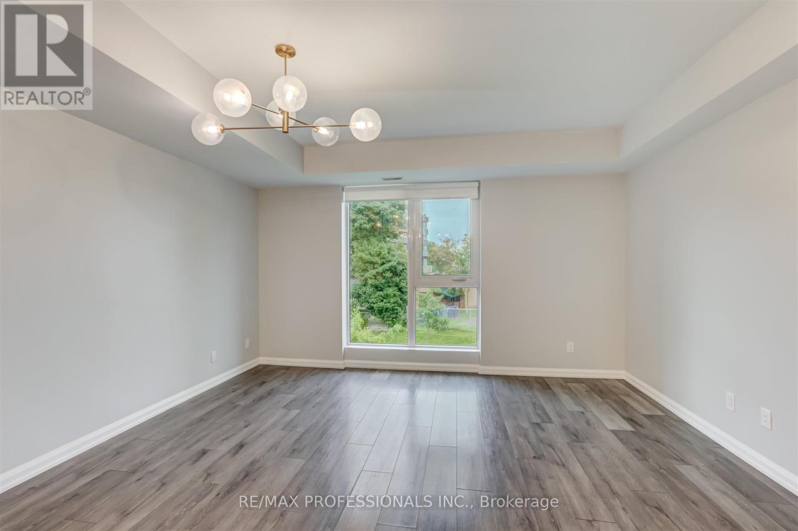 Th3 - 10 Brin Drive, Toronto, Ontario  M8X 0B3 - Photo 18 - W12271326
