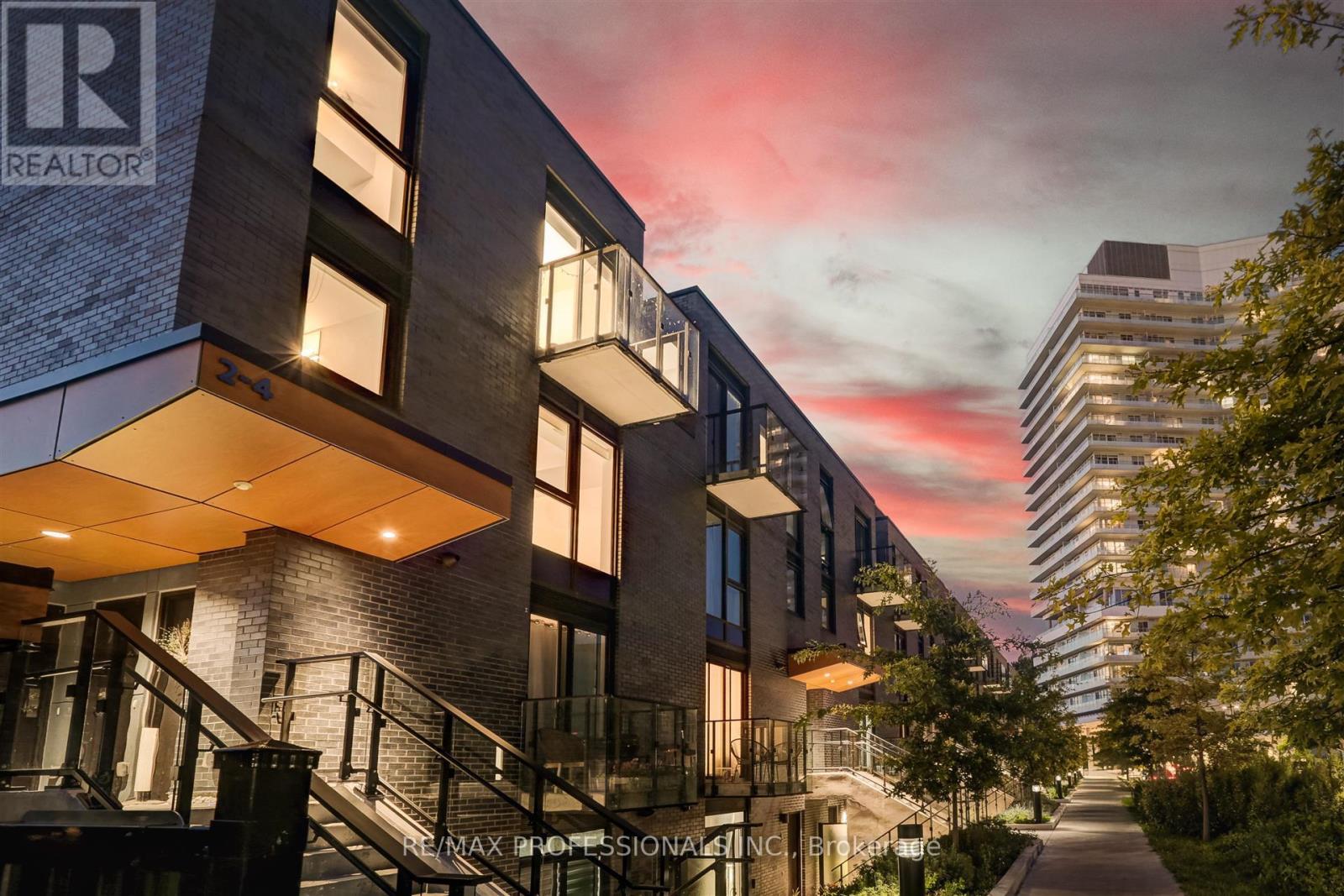Th3 - 10 Brin Drive, Toronto, Ontario  M8X 0B3 - Photo 9 - W12271326