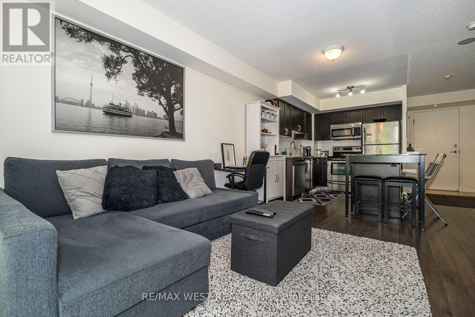 209 - 816 Lansdowne Avenue, Toronto, Ontario  M6H 4K6 - Photo 14 - W12271414
