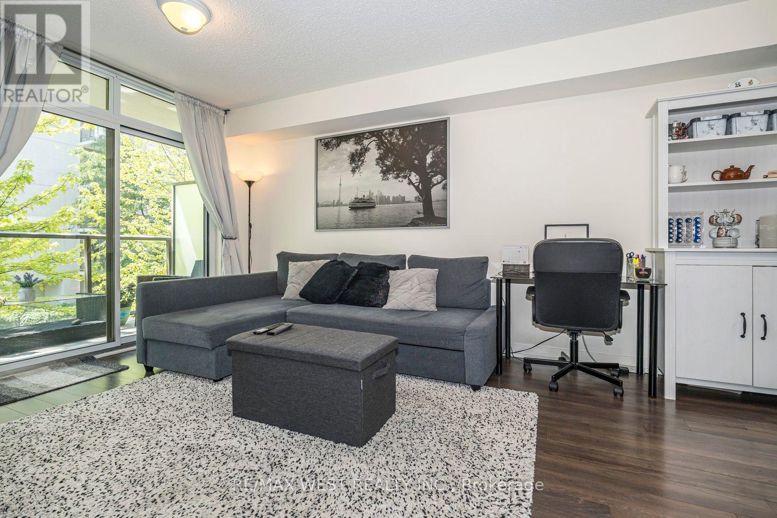 209 - 816 Lansdowne Avenue, Toronto, Ontario  M6H 4K6 - Photo 16 - W12271414