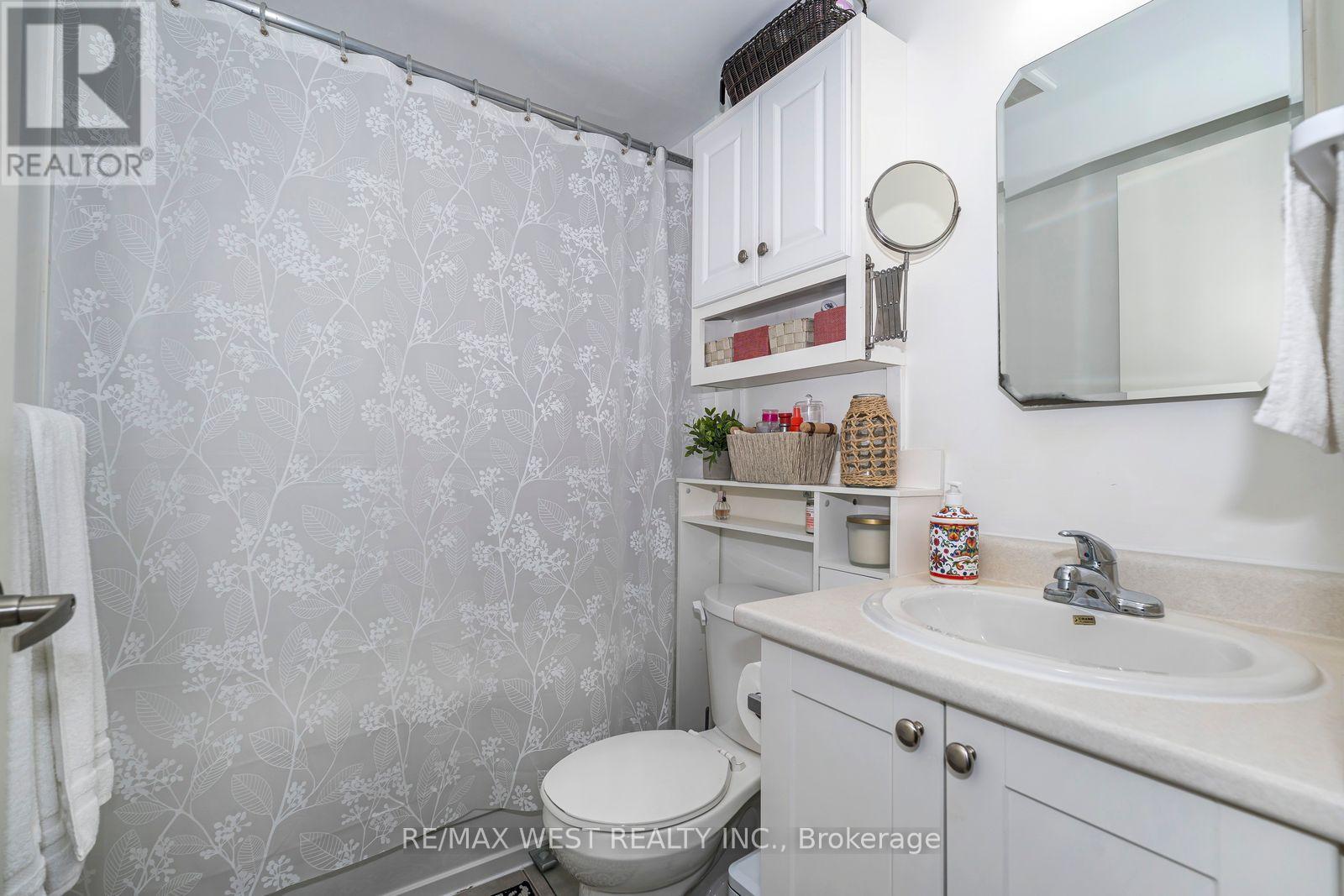 209 - 816 Lansdowne Avenue, Toronto, Ontario  M6H 4K6 - Photo 19 - W12271414