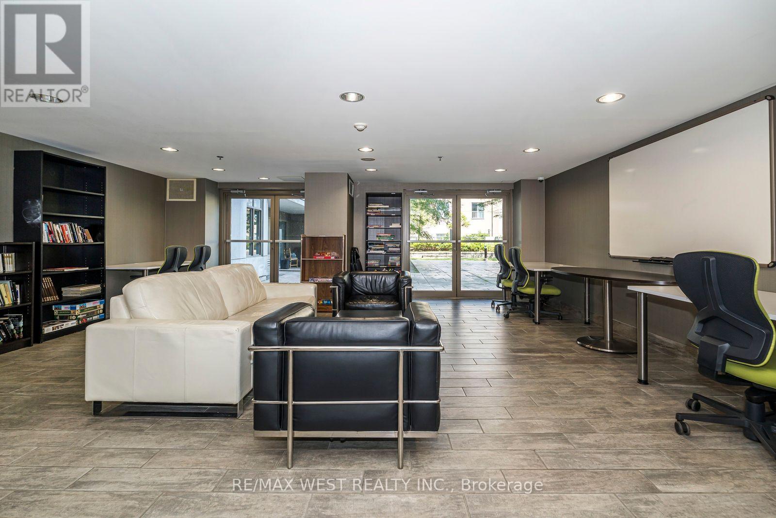 209 - 816 Lansdowne Avenue, Toronto, Ontario  M6H 4K6 - Photo 24 - W12271414