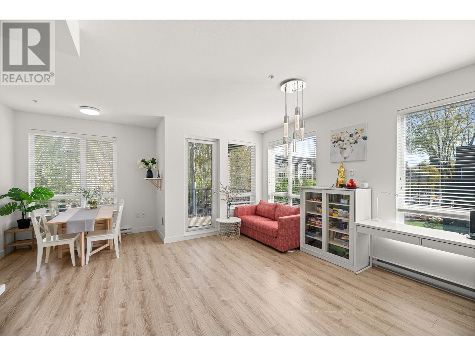 Property at 301 2382 ATKINS AVENUE image 4