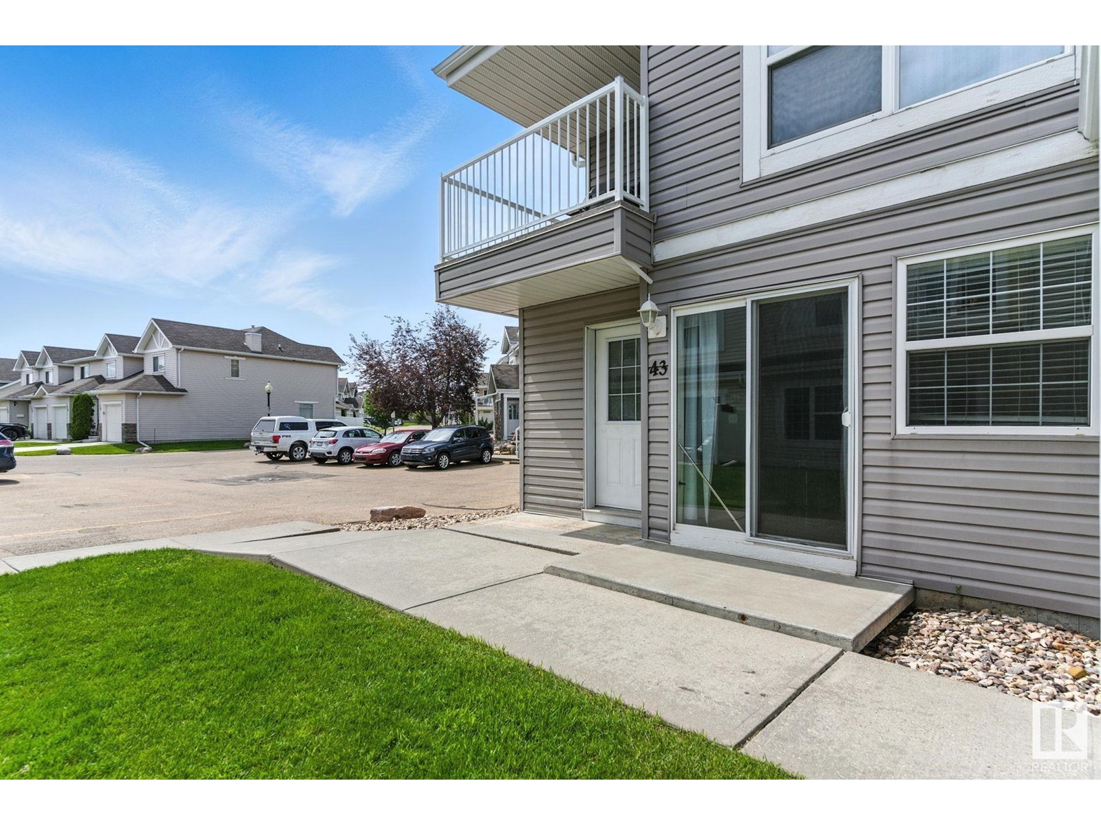 Property at #43 150 EDWARDS DR SW image 3