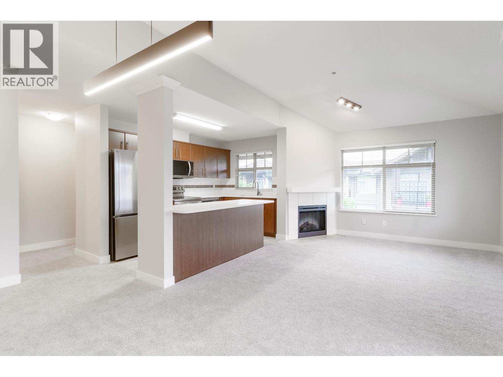 423 12238 224 Street, Maple Ridge, British Columbia  V2X 8W5 - Photo 2 - R3024519
