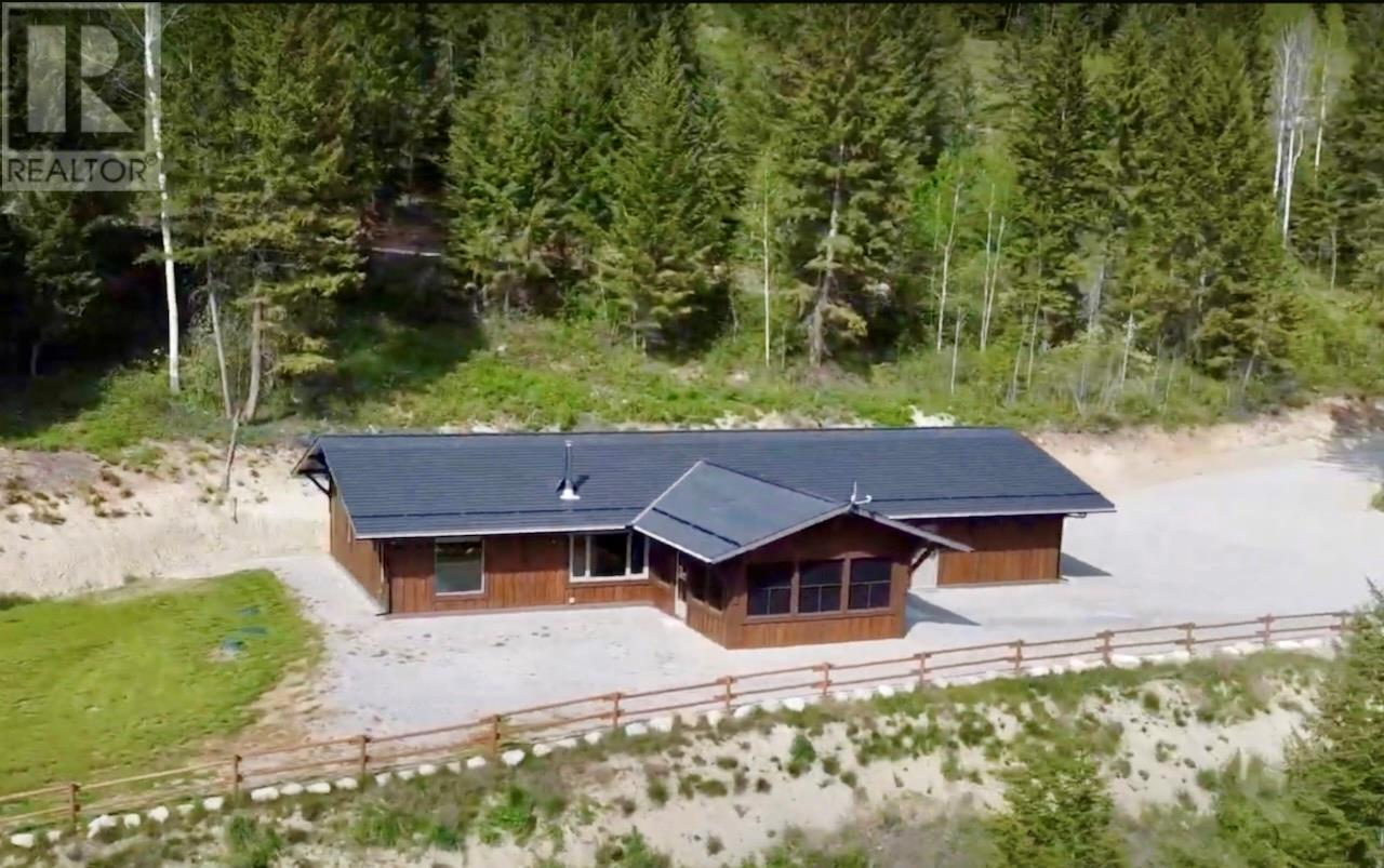 4975 CASTLEDALE VIEW ESTATES Road, golden, British Columbia