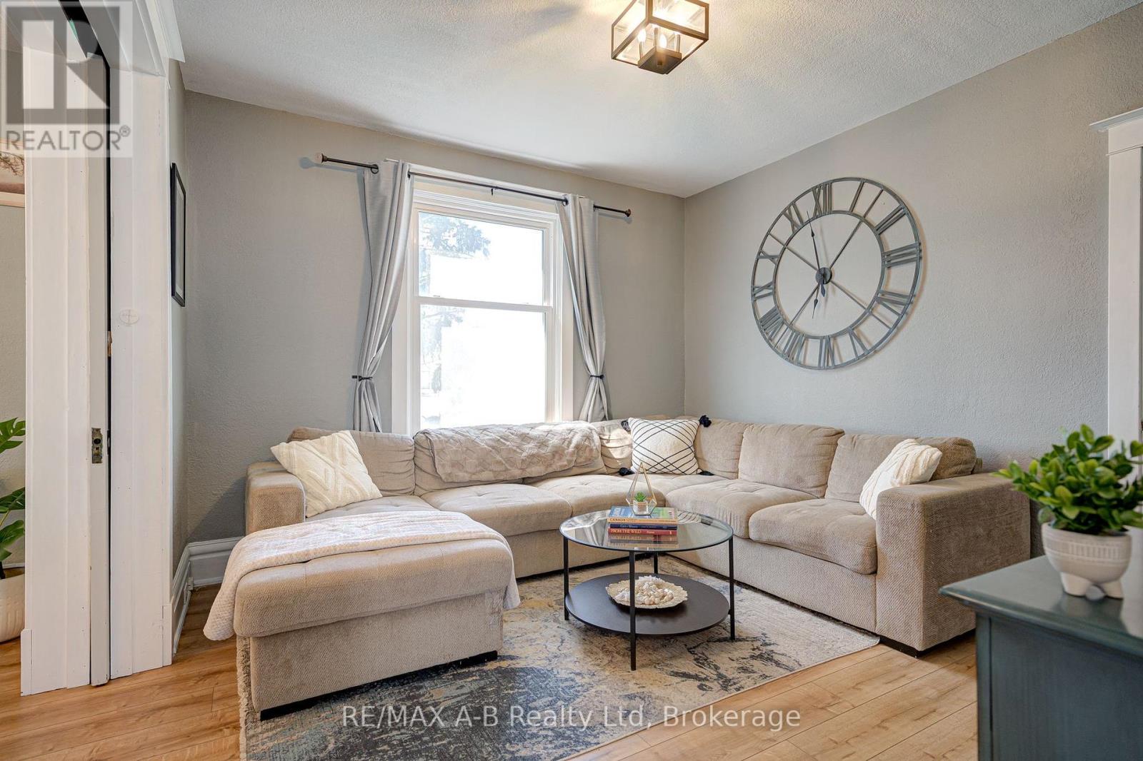 2 Loveys Street E, East Zorra-Tavistock, Ontario  N0J 1L0 - Photo 15 - X12271486