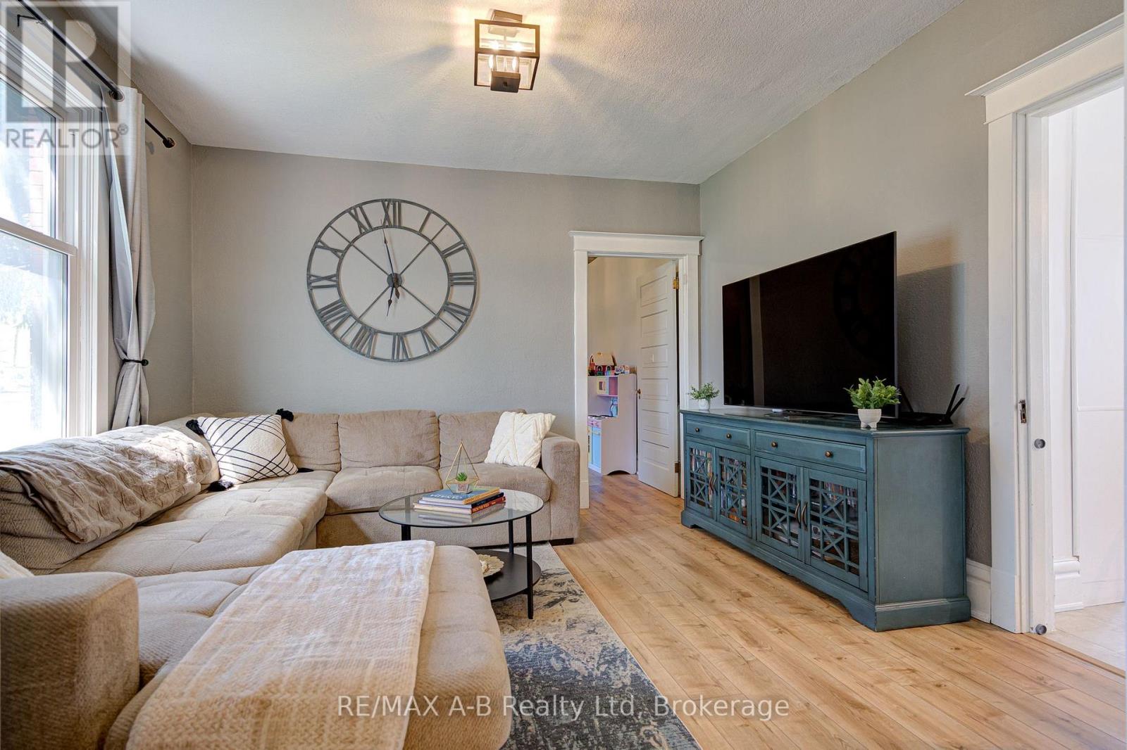 2 Loveys Street E, East Zorra-Tavistock, Ontario  N0J 1L0 - Photo 16 - X12271486
