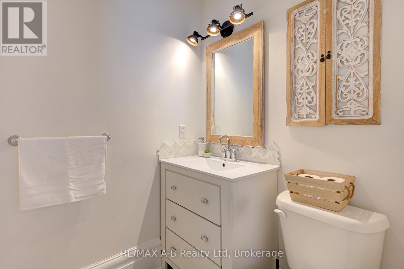 2 Loveys Street E, East Zorra-Tavistock, Ontario  N0J 1L0 - Photo 24 - X12271486