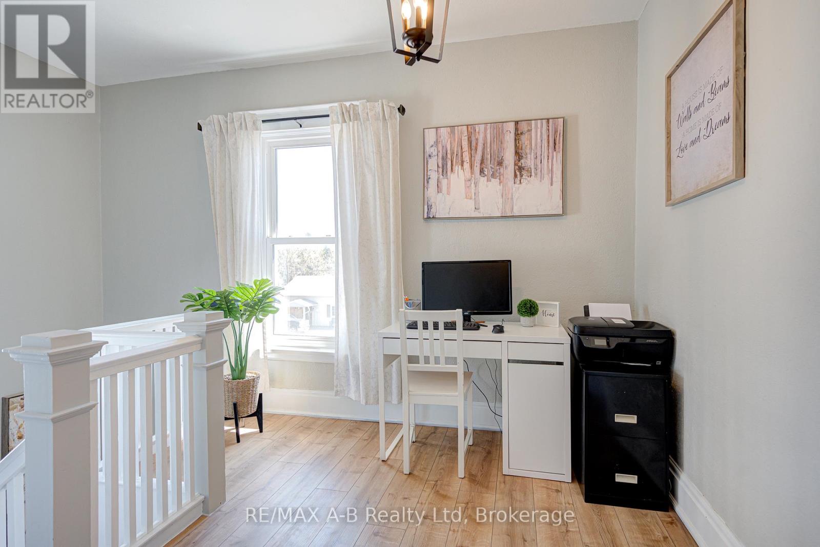 2 Loveys Street E, East Zorra-Tavistock, Ontario  N0J 1L0 - Photo 28 - X12271486