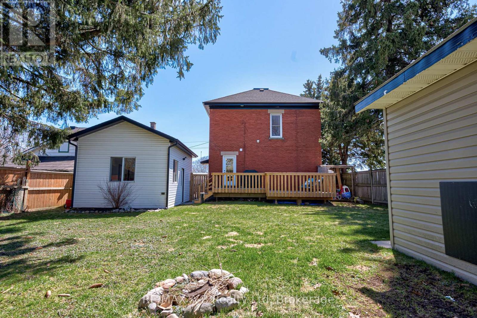 2 Loveys Street E, East Zorra-Tavistock, Ontario  N0J 1L0 - Photo 41 - X12271486