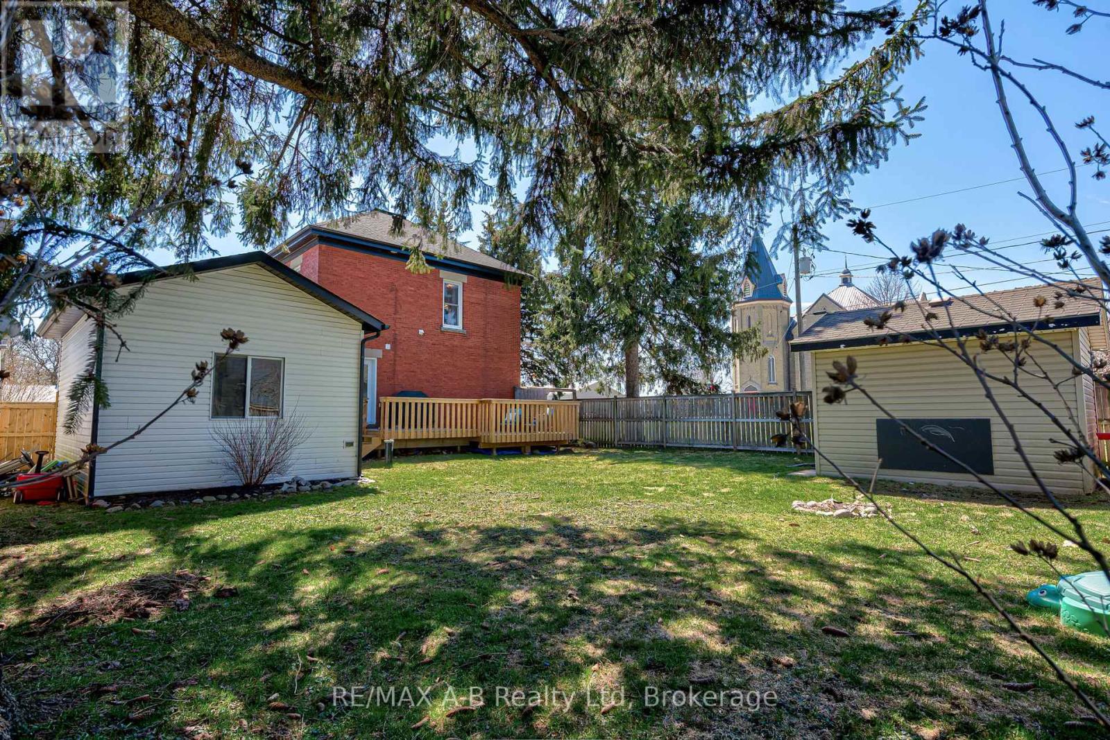 2 Loveys Street E, East Zorra-Tavistock, Ontario  N0J 1L0 - Photo 42 - X12271486