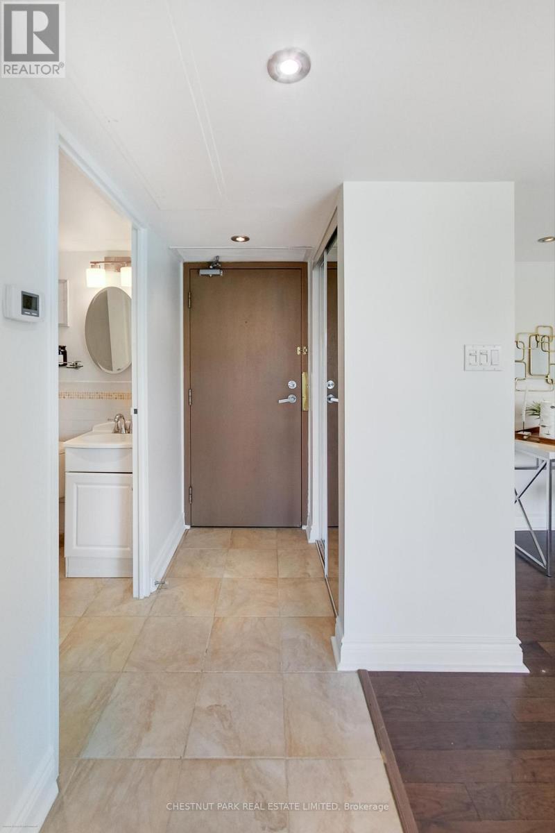 201 - 97 Lawton Boulevard, Toronto (Yonge-St. Clair), Ontario  M4V 1Z6 - Photo 5 - C12271477