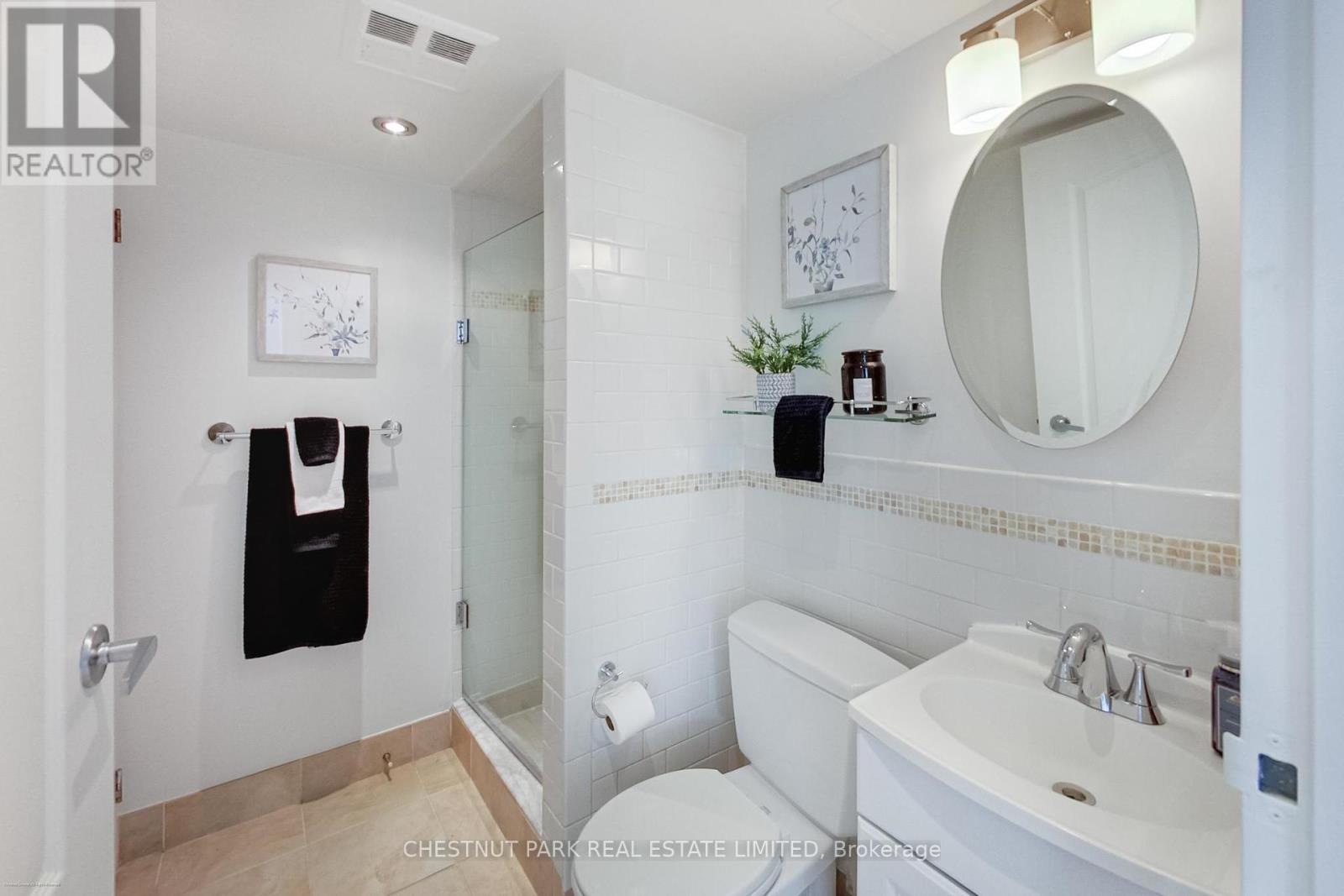 201 - 97 Lawton Boulevard, Toronto (Yonge-St. Clair), Ontario  M4V 1Z6 - Photo 6 - C12271477