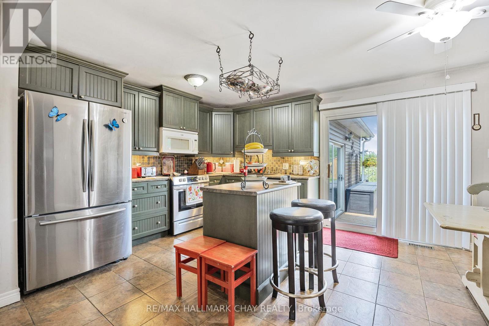 9205 Mckinnon Road, Essa (Angus), Ontario  L3W 0V9 - Photo 25 - N12271463