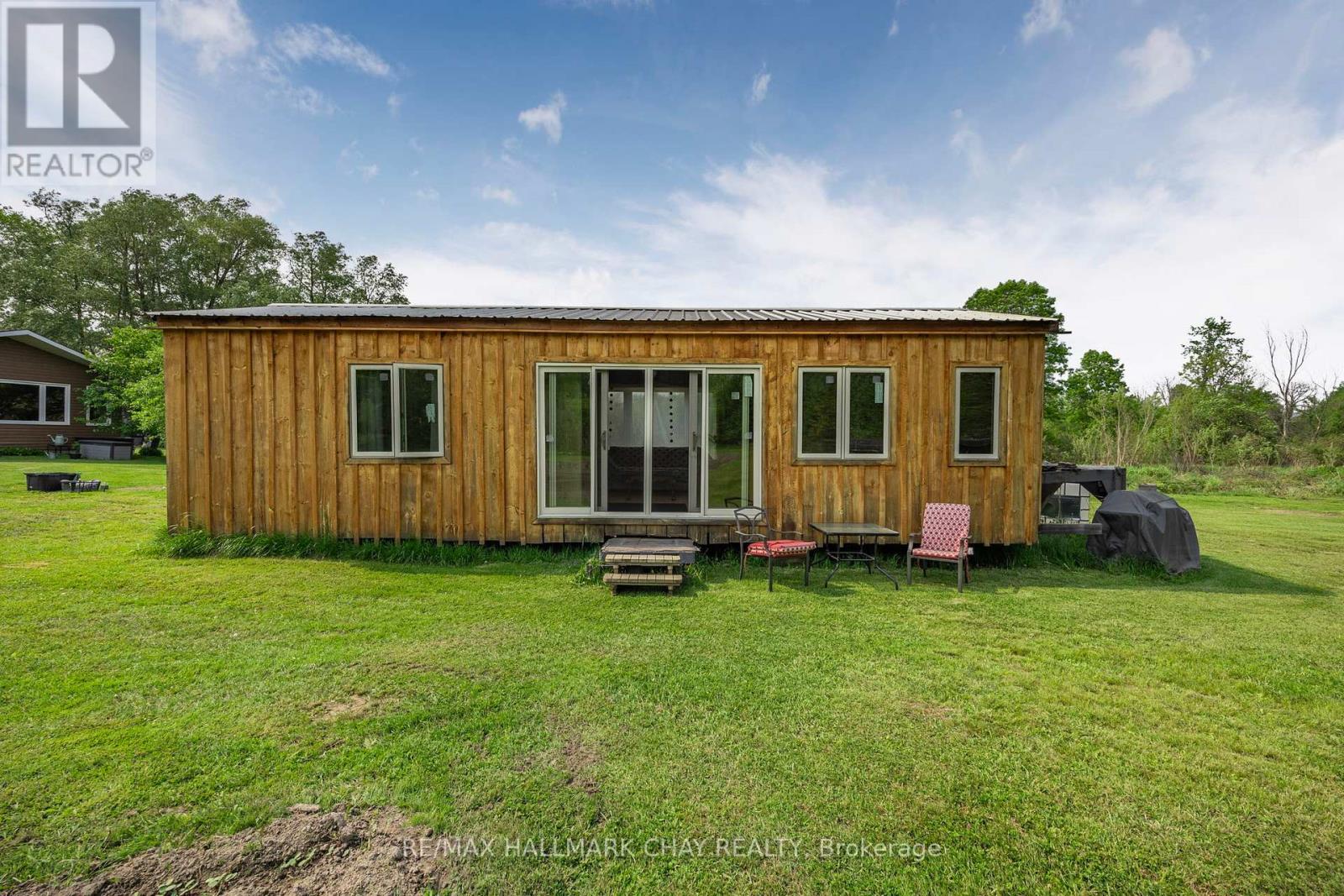 9205 Mckinnon Road, Essa (Angus), Ontario  L3W 0V9 - Photo 39 - N12271463