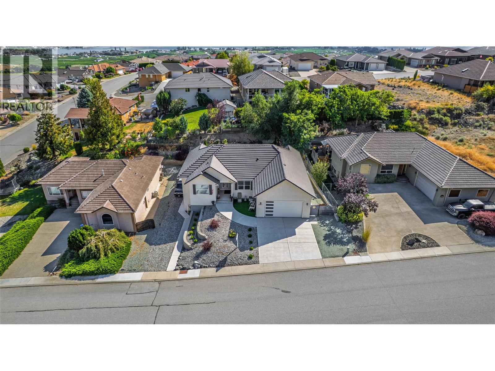 3807 Fairwinds Drive, Osoyoos, British Columbia  V0H 1V4 - Photo 2 - 10355123