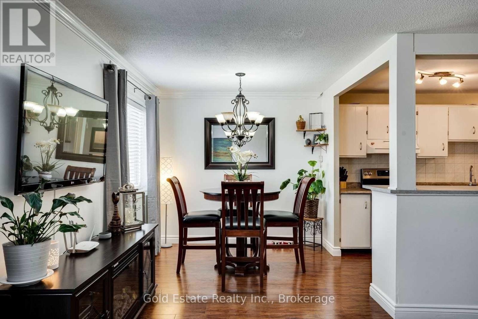 165 - 1066 Falgarwood Drive, Oakville (Fa Falgarwood), Ontario  L6H 2P3 - Photo 13 - W12271466