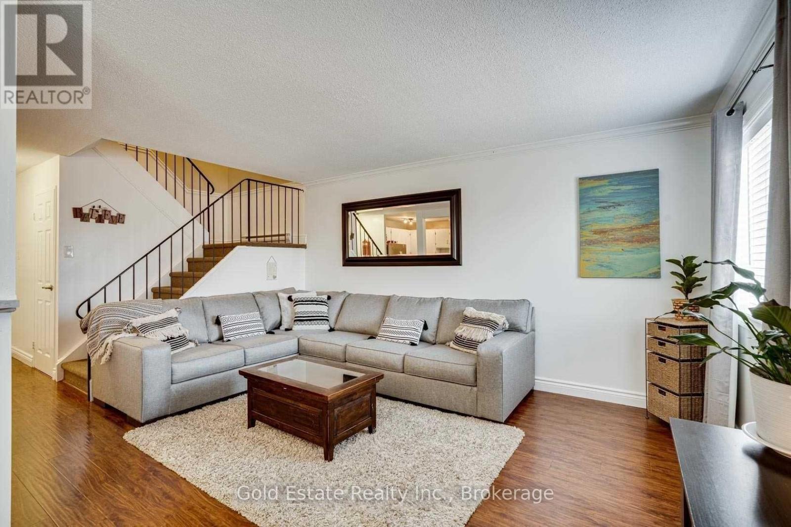 165 - 1066 Falgarwood Drive, Oakville (Fa Falgarwood), Ontario  L6H 2P3 - Photo 15 - W12271466